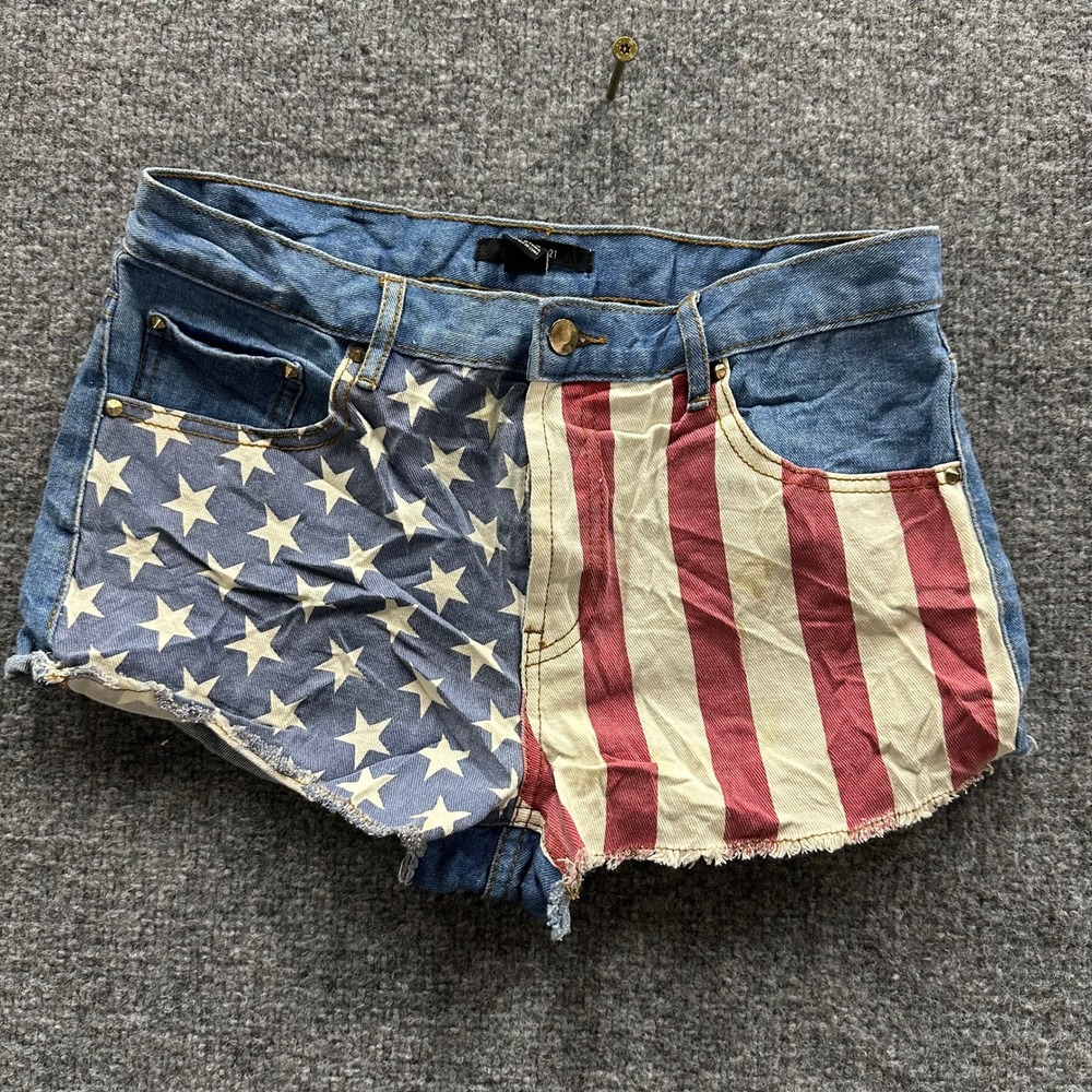 Forever 21 Shorts Womens Size 28 Blue American Flag Stars Stripes Denim Raw Hem
